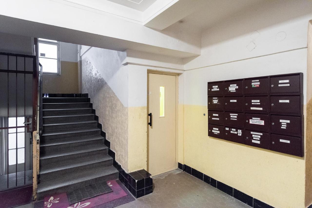 Bellagio Apartment B プラハ エクステリア 写真